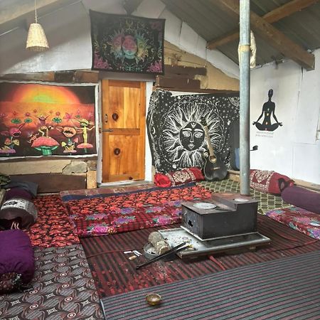 Hotel Dev Ropa Hights Malana Jari Exteriér fotografie