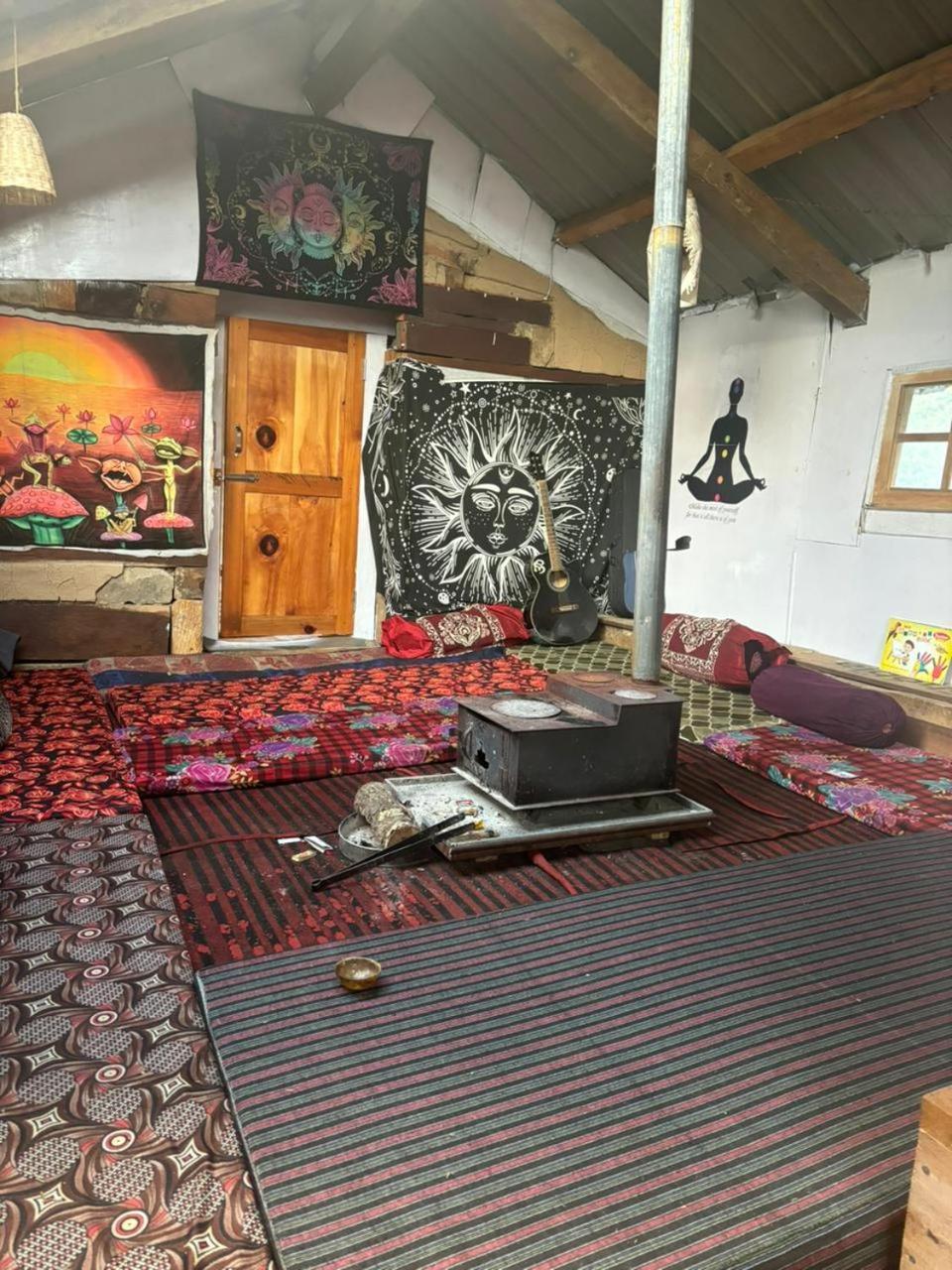 Hotel Dev Ropa Hights Malana Jari Exteriér fotografie